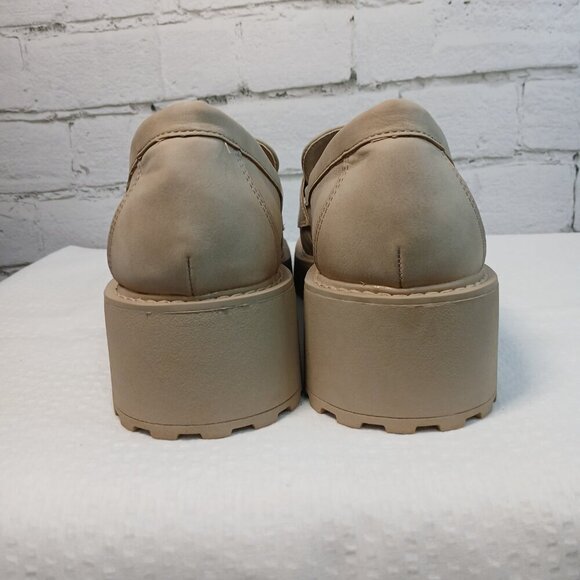 WOMENS MADDEN GIRL SUEDE PLATFORM PENNY LOAFERS CREAM COLOR NWOT SIZE 10 - Picture 7 of 9